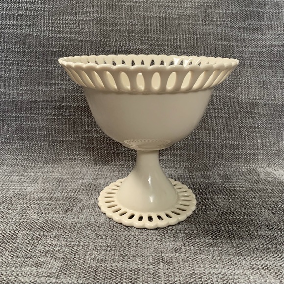 I. Godinger Co. Compote Pedestal Bowl White Porcelain Lace Cut Out Rim - Picture 3 of 15